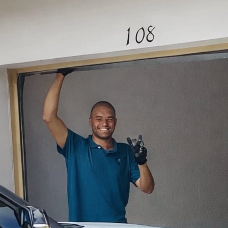 Andre Alves, Co-Founder & Managing Partner at Rocket Garage Door Services